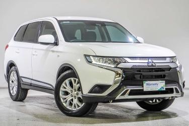2021 Mitsubishi Outlander ES