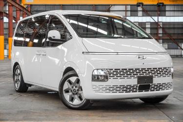 2023 Hyundai STARIA 