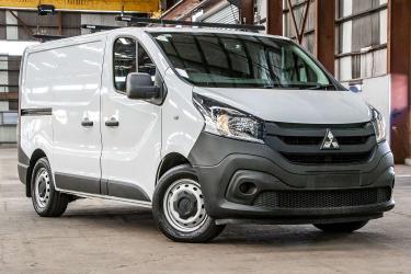 2021 Mitsubishi Express GLX