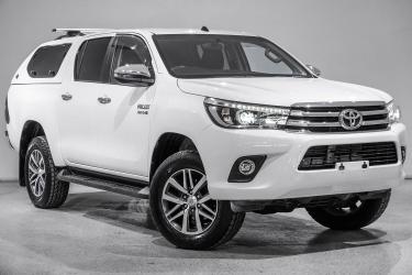 2017 Toyota Hilux SR5