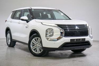 2023 Mitsubishi Outlander PHEV ES