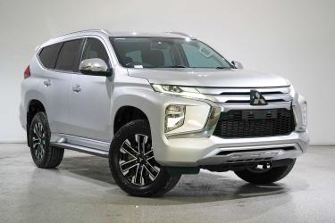 2022 Mitsubishi Pajero Sport GLS