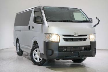 2022 Toyota Hiace DX
