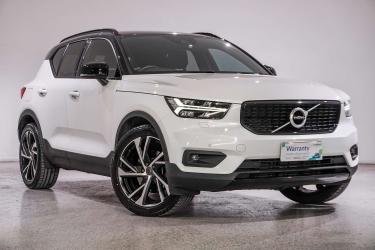 2022 Volvo XC40 T5 R-Design