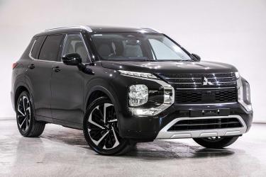 2022 Mitsubishi Outlander Exceed