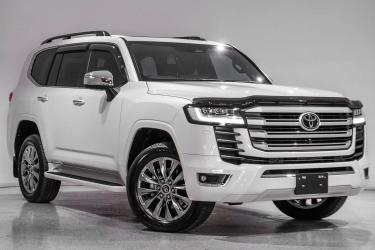 2026 Toyota Landcruiser Sahara ZX