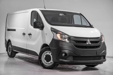 2022 Mitsubishi Express GLX