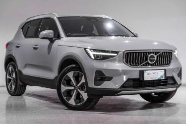 2025 Volvo XC40 Ultra B4 Bright