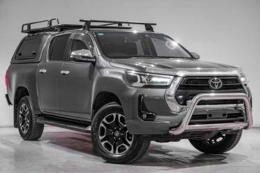 2022 Toyota Hilux SR5