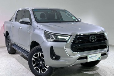 2021 Toyota Hilux SR5