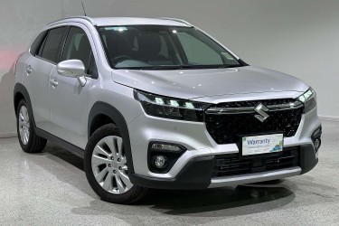2023 Suzuki S-Cross Plus