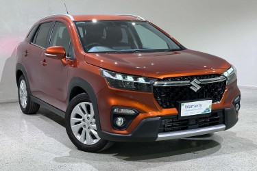 2023 Suzuki S-Cross Plus