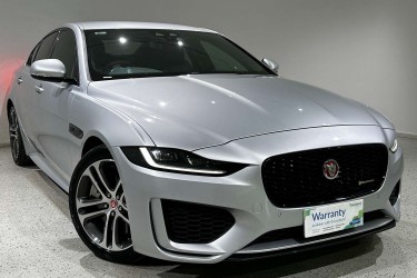 2019 Jaguar XE P300 R-Dynamic SE