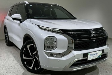 2023 Mitsubishi Outlander Exceed Tourer