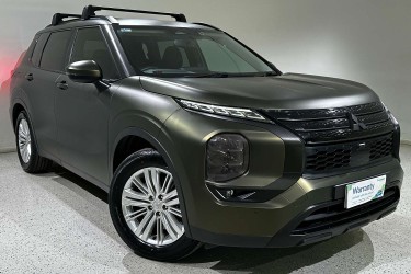 2021 Mitsubishi Outlander LS