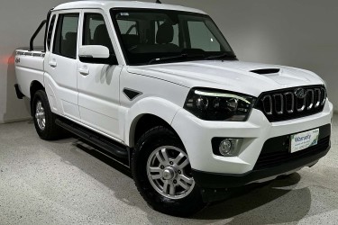 2022 Mahindra PIK-UP S11