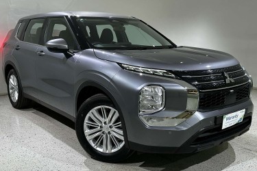 2021 Mitsubishi Outlander ES